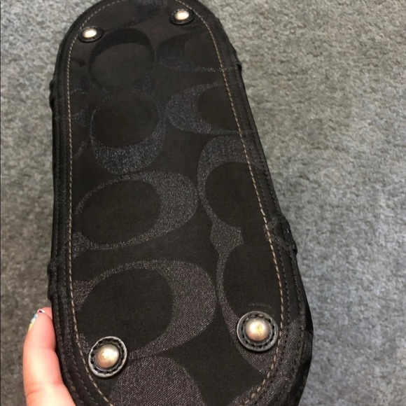 Coach Handbag - Picture 2 of 3